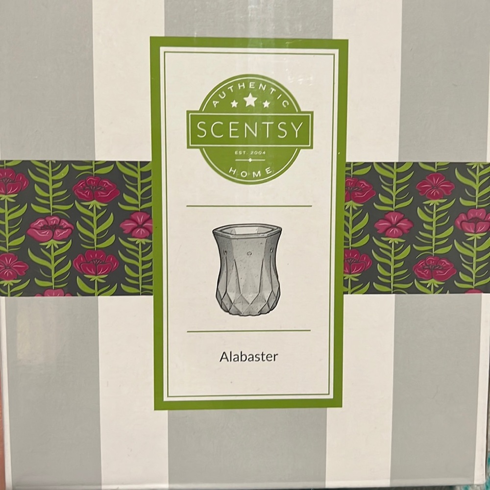 Scentsy Alabaster  warmer
